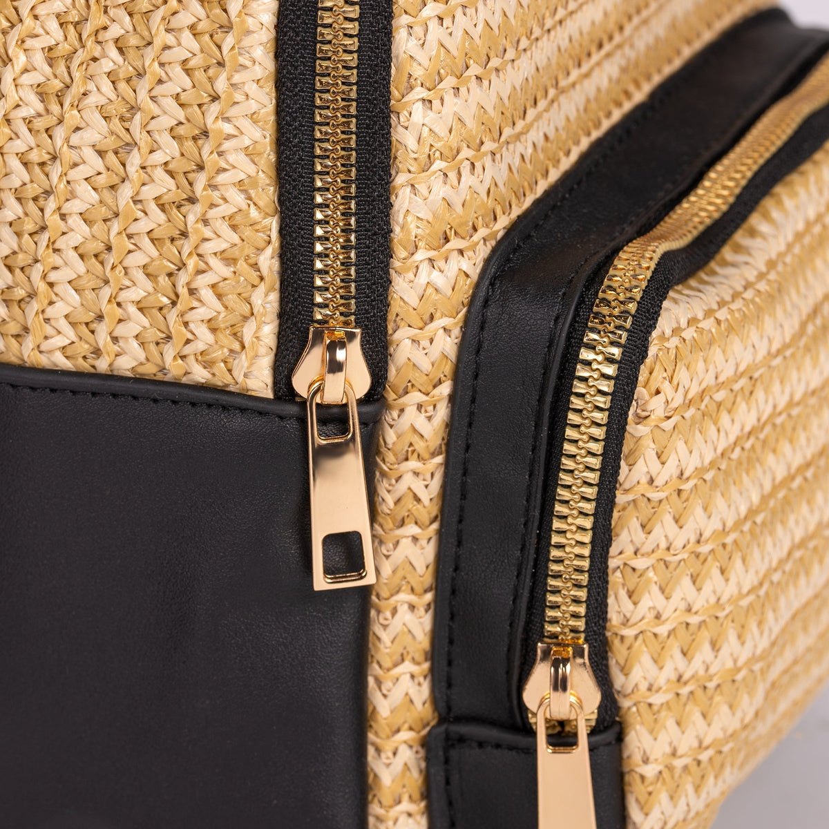 CELIA - Straw & Vegan Leather Backpack