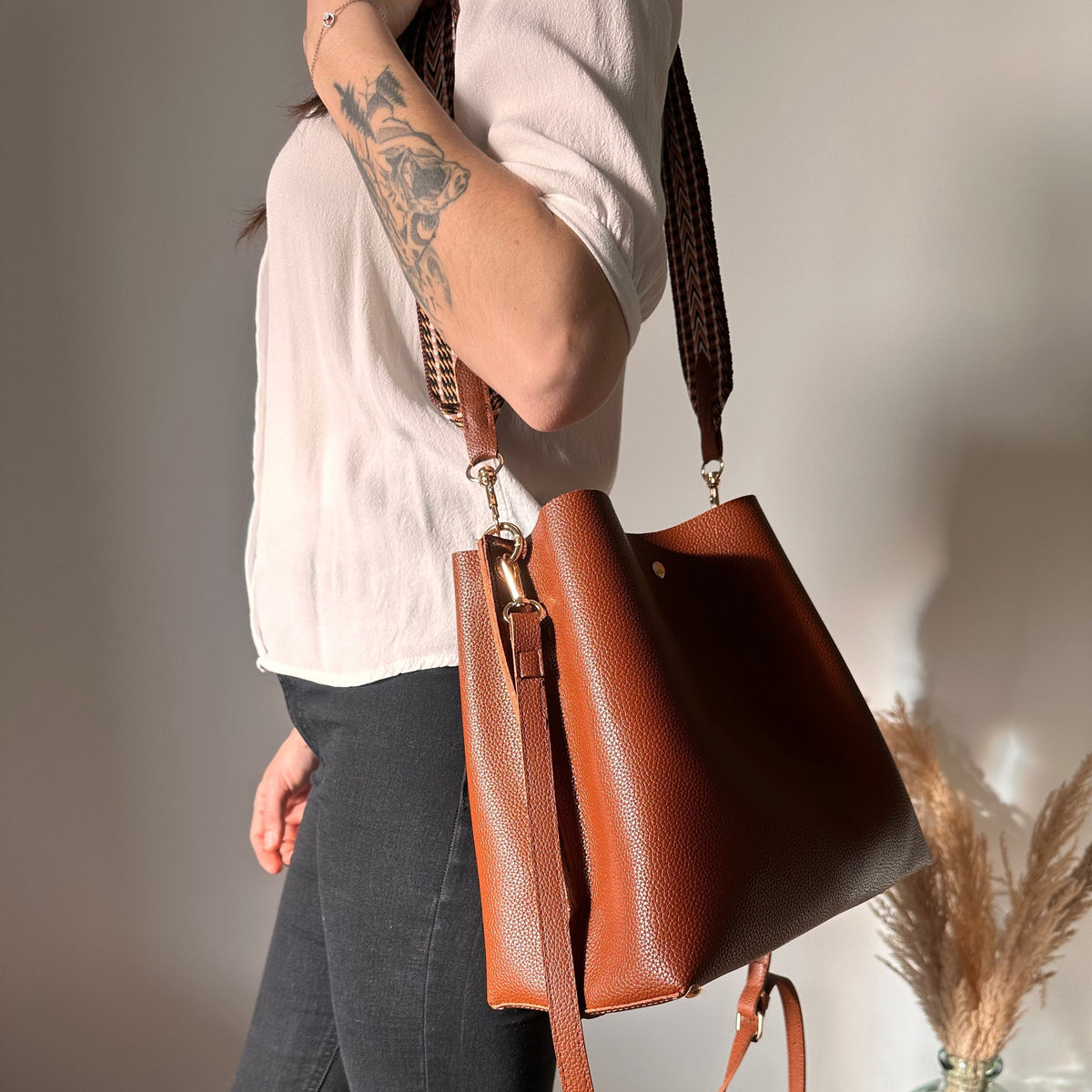 AMINA - Vegan Leather Bucket Bag