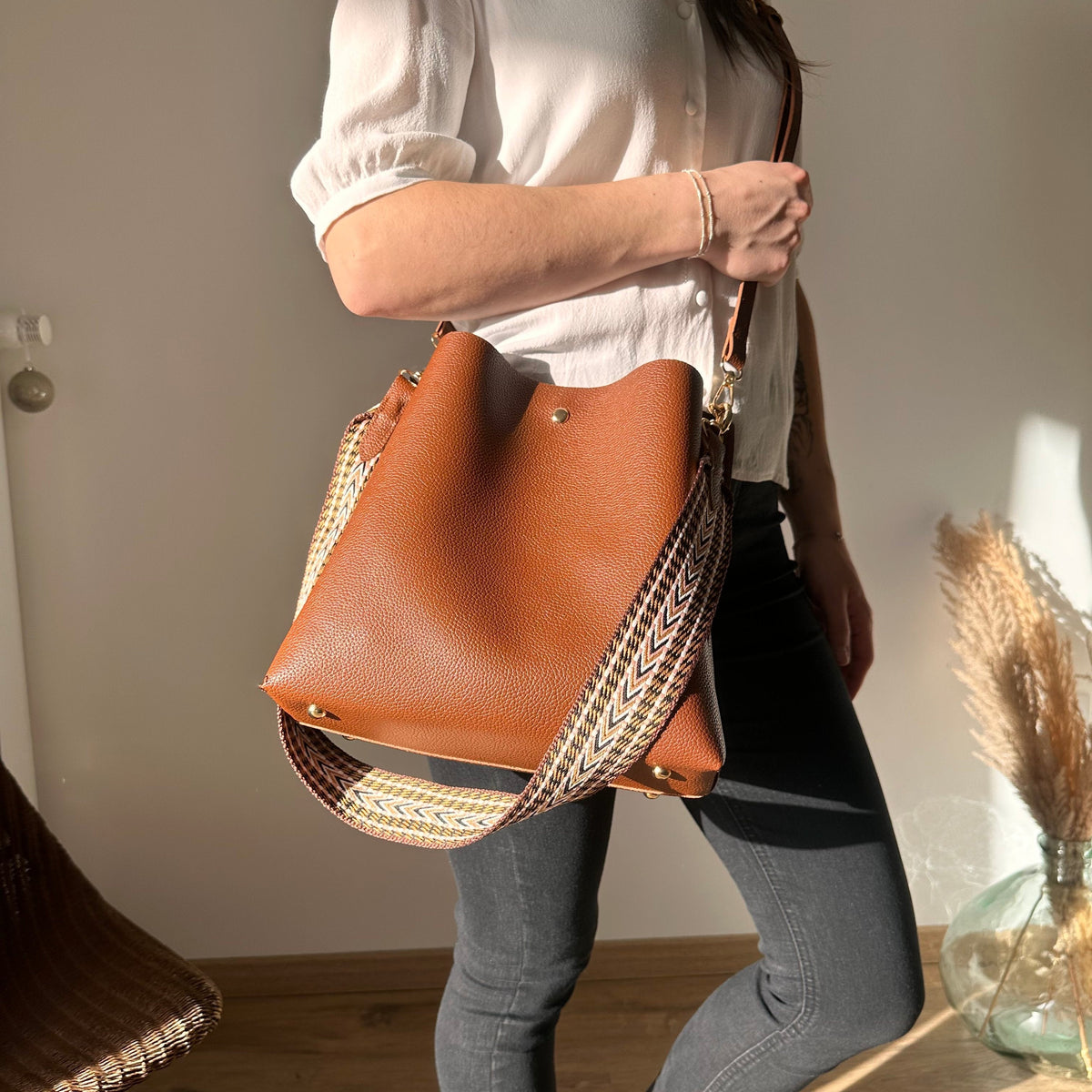 AMINA - Vegan Leather Bucket Bag