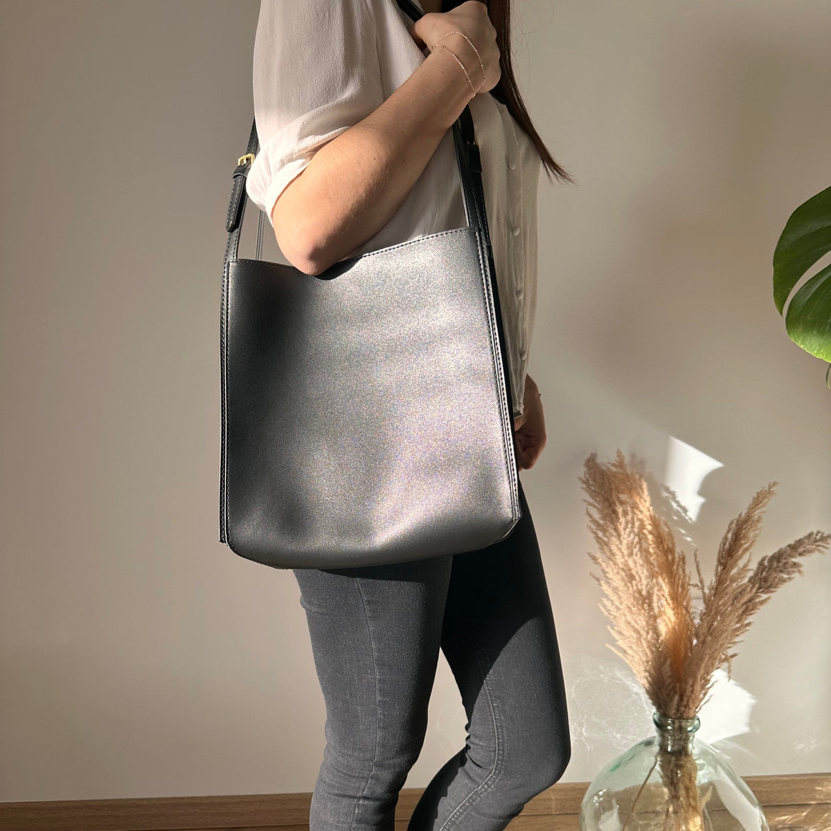JUNE - Vegan Leather Tote Bag